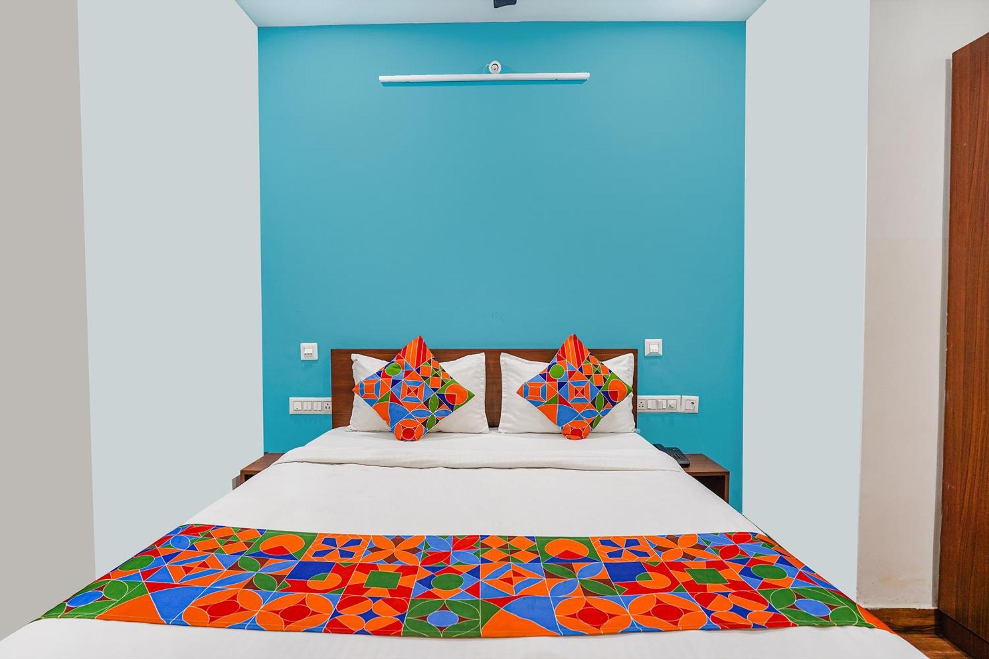 Fabhotel Rlv Green Palace - Nr Kengeri Satellite Town بنغالور المظهر الخارجي الصورة