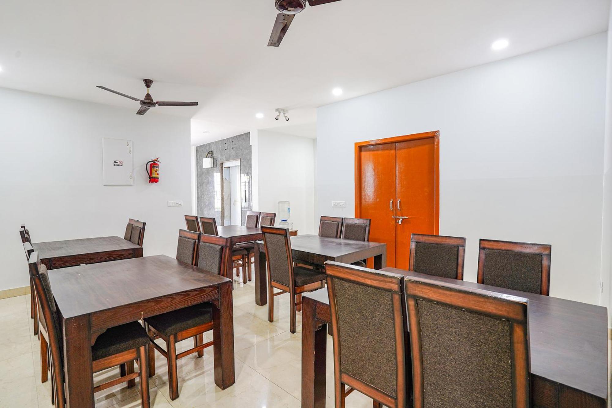 Fabhotel Rlv Green Palace - Nr Kengeri Satellite Town بنغالور المظهر الخارجي الصورة
