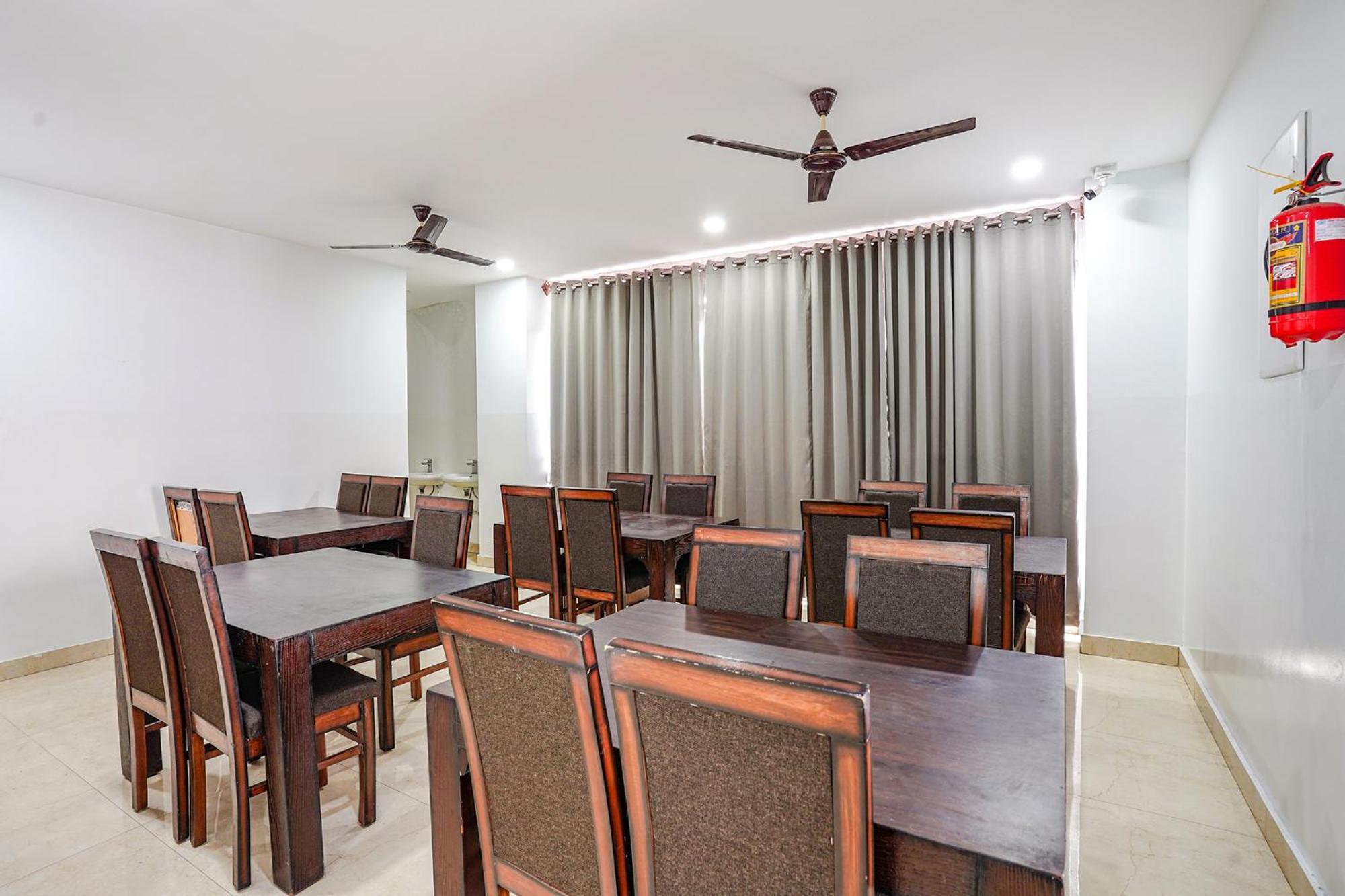 Fabhotel Rlv Green Palace - Nr Kengeri Satellite Town بنغالور المظهر الخارجي الصورة